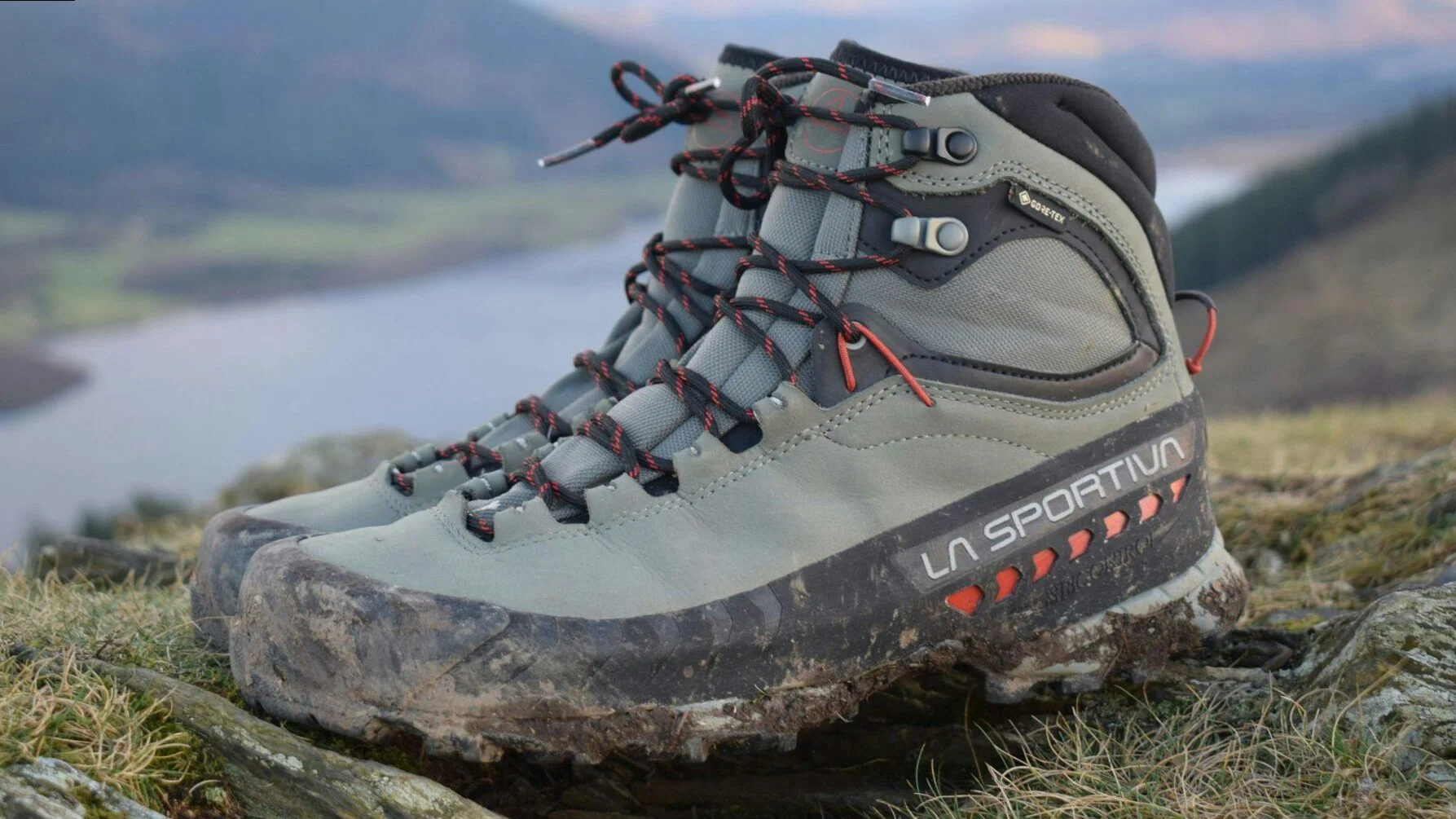 The best trekking shoes on Sportiva - Top10