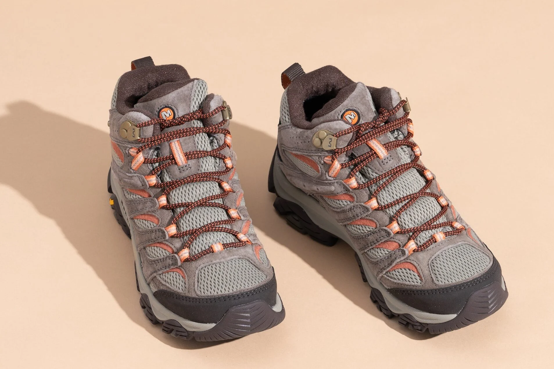 Choosing the best trekking shoes for men, women, and children for mountain trails