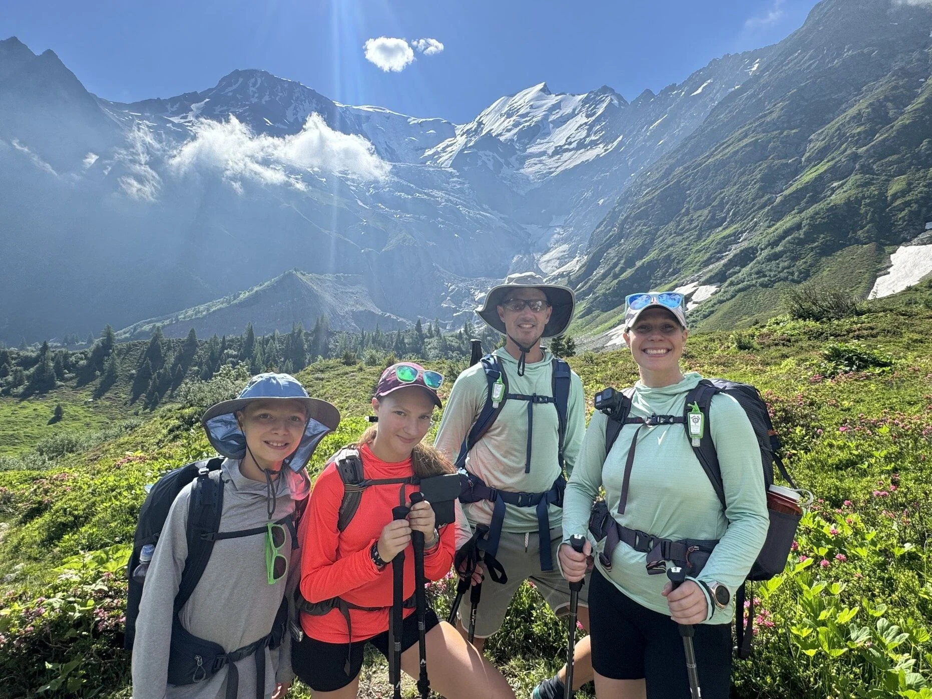 Mountain excursions for children are an excellent idea for you. Look why!